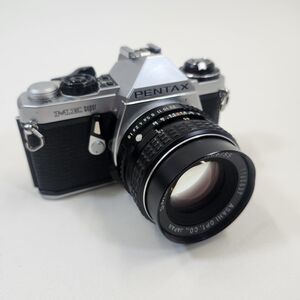 Pentax ME Super 35mm Camera SLR SMC Pentax-M 55mm f 1:1.8 Lens Film Vintage